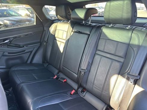 Used 2020 Land Rover Range Rover Evoque SE image 27