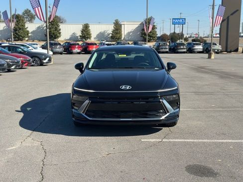 New 2026 Hyundai Sonata SEL FWD image 2