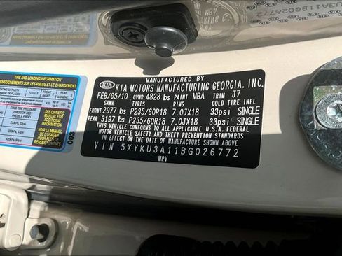 Used 2011 Kia Sorento EX w/ Premium Pkg FWD image 4