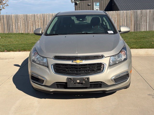 Used 2015 Chevrolet Cruze LT w/ Enhanced Safety Package FWD image 3