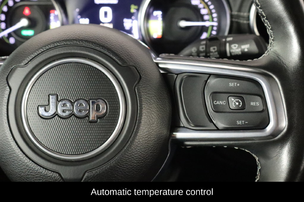 Used 2023 Jeep Wrangler Unlimited Sahara w/ Cold Weather Group AWD/4WD image 10