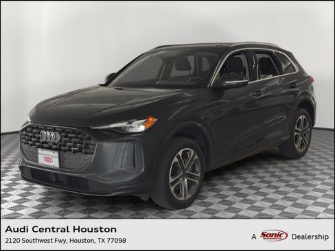 Used 2025 Audi Q5 Premium w/ Convenience Package AWD/4WD image 1