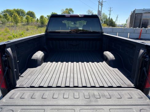 Used 2022 Chevrolet Silverado 3500 W/T AWD/4WD image 21