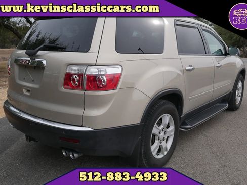 Used 2010 GMC Acadia SLE image 2
