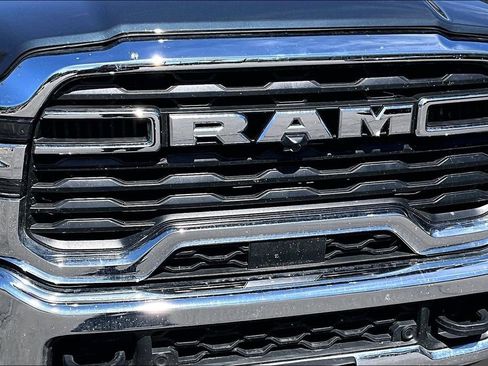 Certified 2025 RAM 2500 Big Horn AWD/4WD image 28