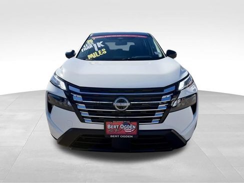 Certified 2025 Nissan Rogue S FWD image 2