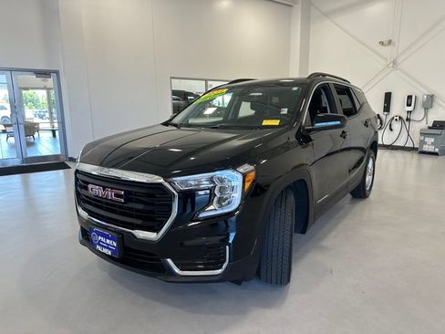 Used 2023 GMC Terrain SLE w/ Driver Convenience Package AWD/4WD image 10