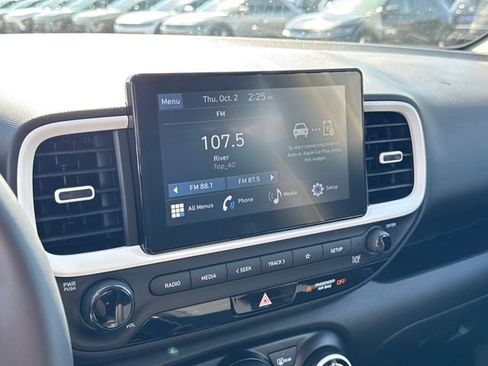 New 2026 Hyundai Venue SEL image 17