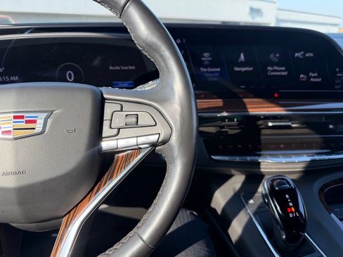 Used 2022 Cadillac Escalade Premium Luxury w/ Performance Package RWD image 8