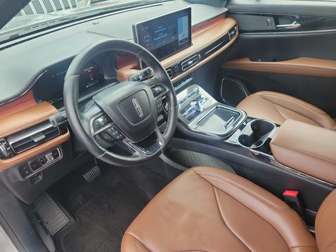 Certified 2023 Lincoln Nautilus Reserve AWD/4WD image 13