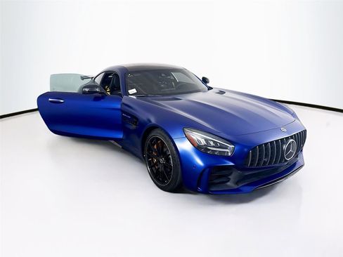 Used 2020 Mercedes-Benz AMG GT R w/ Exclusive Interior Package image 28
