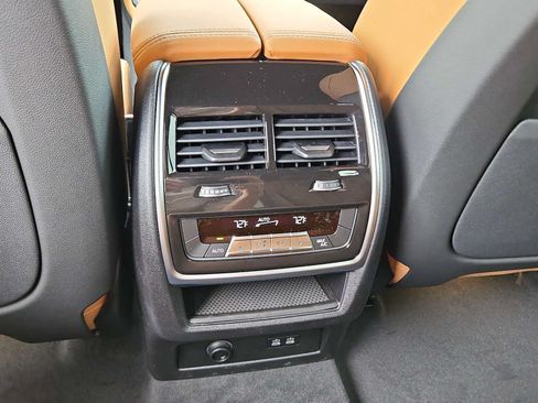 Used 2026 BMW X5 xDrive40i w/ M Sport Package AWD/4WD image 28