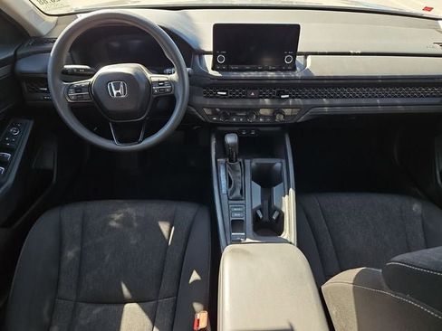 Used 2025 Honda Accord SE image 17