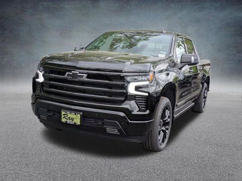 New 2026 Chevrolet Silverado 1500 High Country w/ High Country Premium Package AWD/4WD image 8