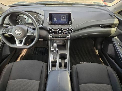 Certified 2025 Nissan Sentra SV image 18