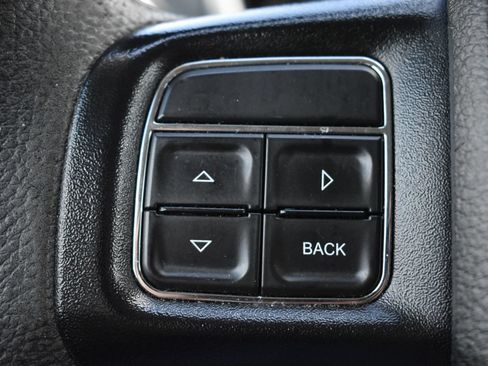 Used 2020 Dodge Journey SE FWD image 18