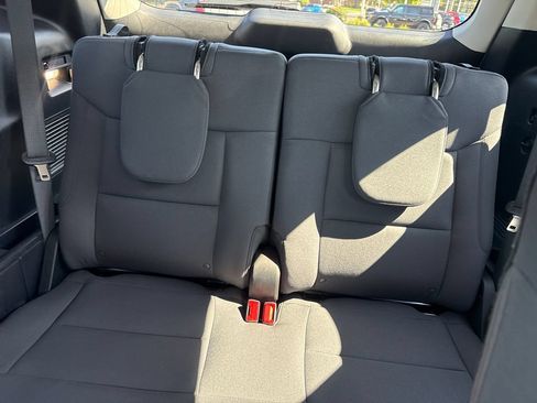 Used 2026 Ford Explorer Active RWD image 18