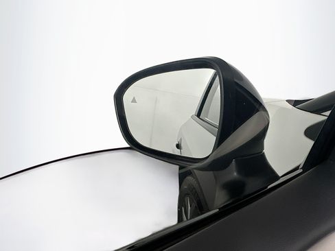 Used 2023 Nissan Ariya FWD image 16