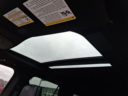 Used 2025 Lincoln Navigator L Reserve w/ Jet Appearance Package image 15