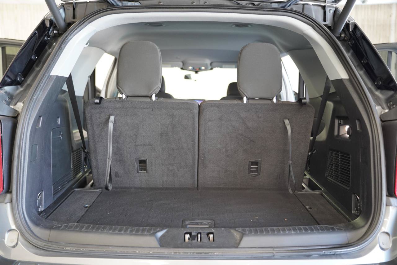 Used 2022 Ford Explorer XLT RWD image 40