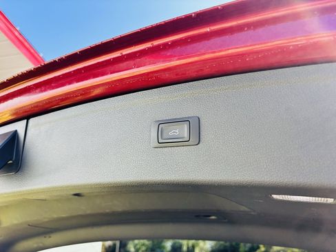 Used 2018 Audi Q5 2.0T Premium image 36