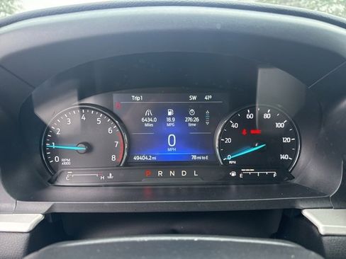 Certified 2022 Ford Explorer XLT w/ Equipment Group 202A image 19