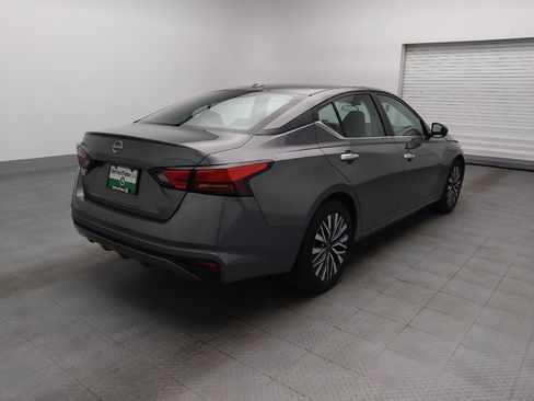 Used 2025 Nissan Altima 2.5 SV FWD image 9