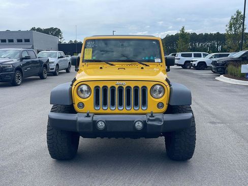 Used 2015 Jeep Wrangler Unlimited Sport w/ Quick Order Package 23S AWD/4WD image 2