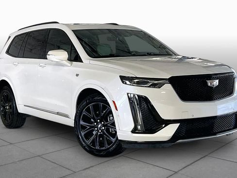 Used 2020 Cadillac XT6 Sport AWD/4WD image 2