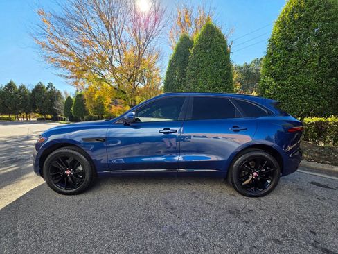 Used 2021 Jaguar F-PACE R-Dynamic S image 2