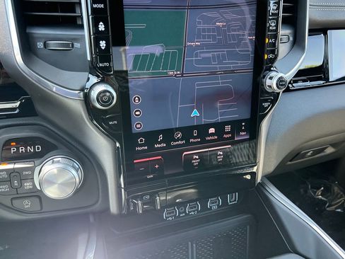 New 2026 RAM 1500 Laramie AWD/4WD image 25