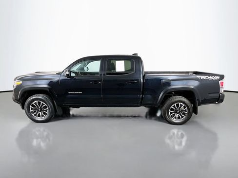 Used 2021 Toyota Tacoma TRD Sport AWD/4WD image 5