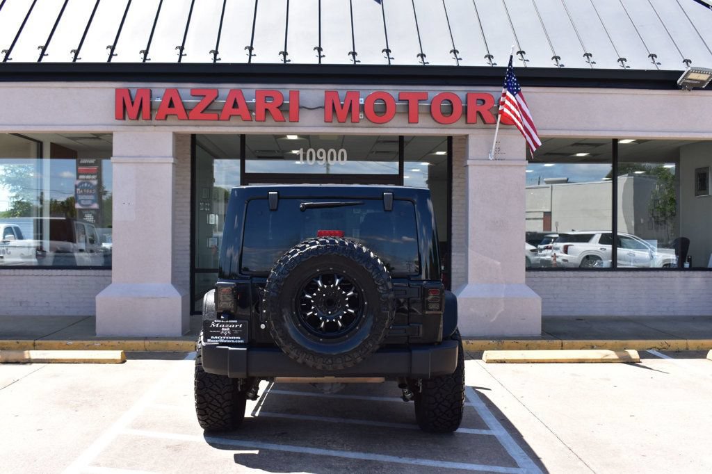 Used 2015 Jeep Wrangler Unlimited Sahara AWD/4WD image 12