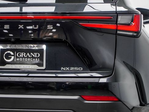 Used 2025 Lexus NX 250 FWD w/ Accessory Package (Z2) image 15