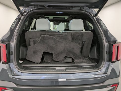 Used 2024 Kia Sorento SX Prestige w/ Sage Leather Package image 23