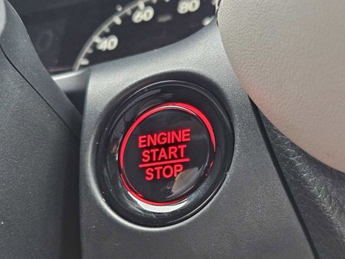 Certified 2023 Honda HR-V EX-L image 20