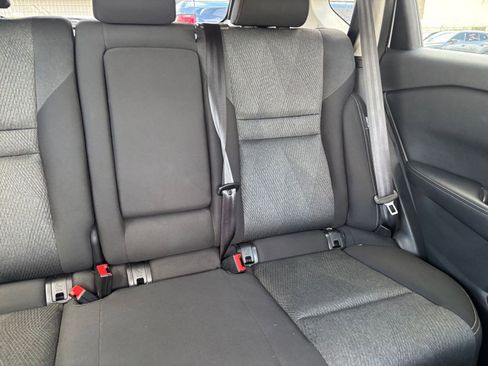 Used 2025 Nissan Rogue SV AWD/4WD image 39