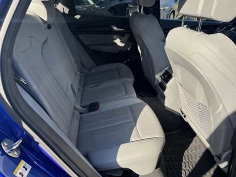 Used 2023 Audi Q5 2.0T Premium w/ Convenience Package image 30