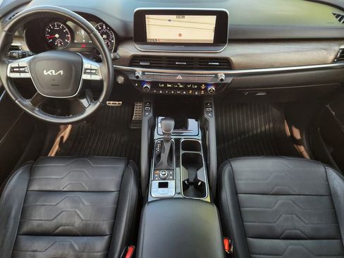 Certified 2022 Kia Telluride SX w/ SX Prestige Package AWD/4WD image 5
