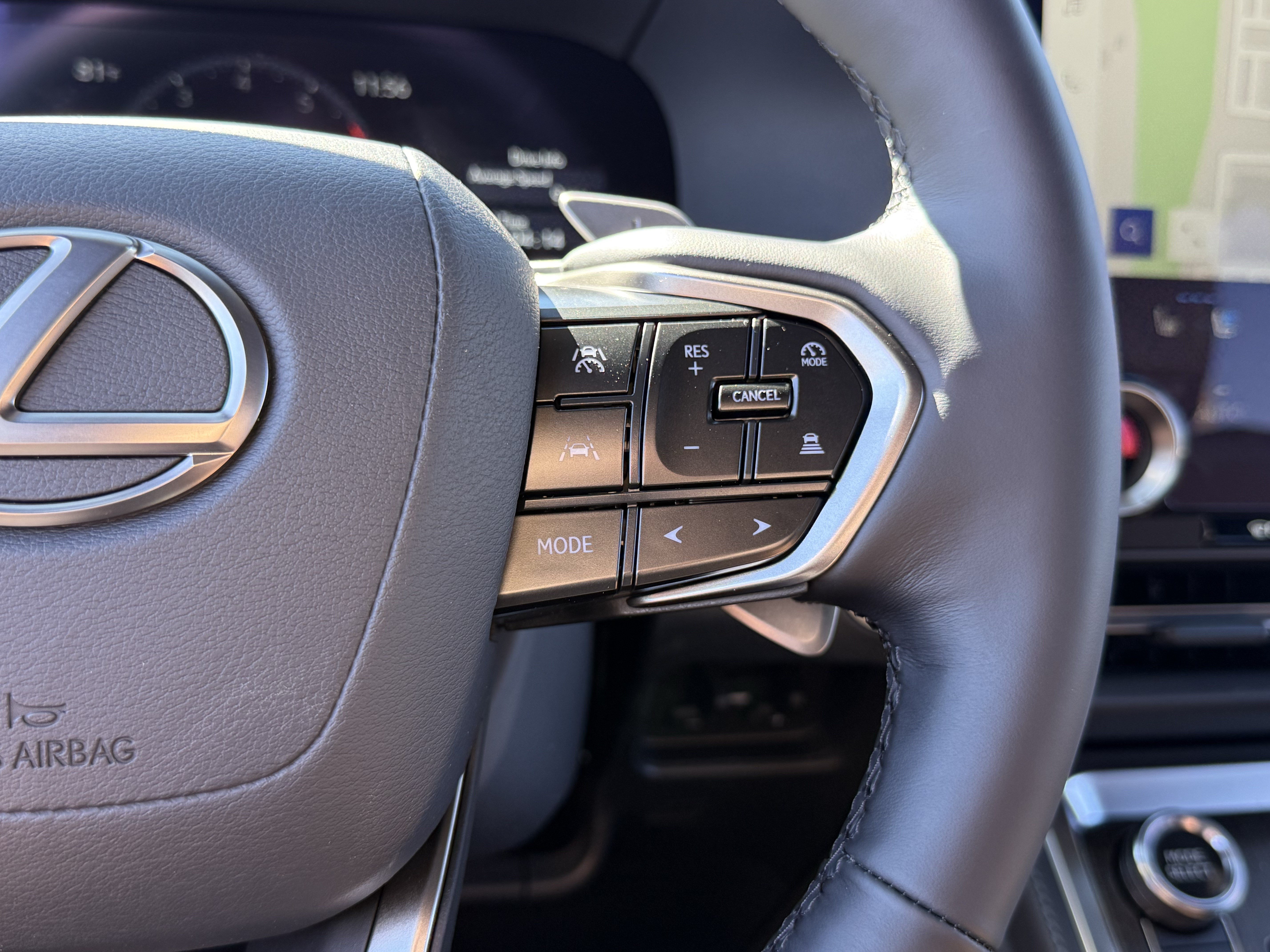 Used 2026 Lexus GX 550 w/ Accessory Package (2T) AWD/4WD image 20