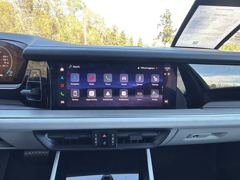 Certified 2026 Porsche Cayenne AWD/4WD image 12