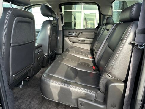 Used 2011 GMC Sierra 3500 Denali image 44