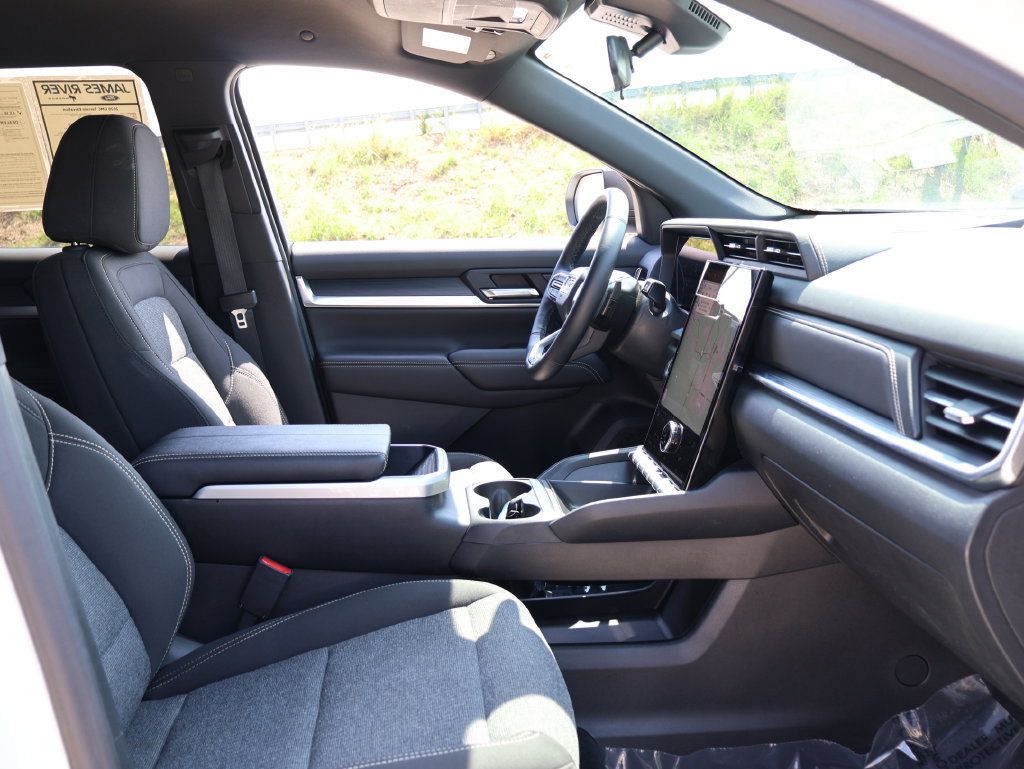 Used 2026 GMC Terrain Elevation AWD/4WD image 8
