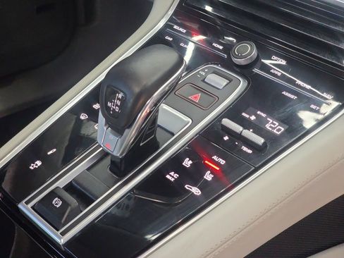 Used 2018 Porsche Panamera Turbo w/ Sport Package image 16