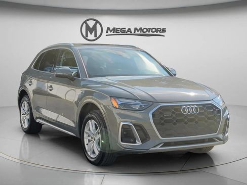 Used 2023 Audi Q5 2.0T Premium w/ Convenience Package AWD/4WD image 11