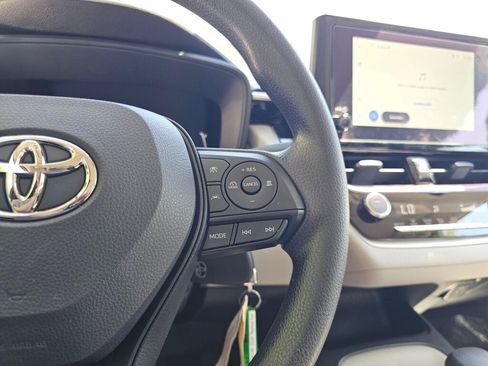 Used 2026 Toyota Corolla LE FWD image 35