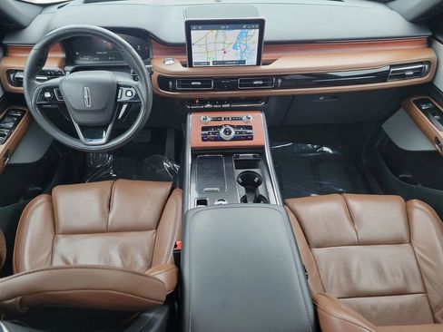 Used 2023 Lincoln Aviator Reserve w/ Equipment Group 201A image 17