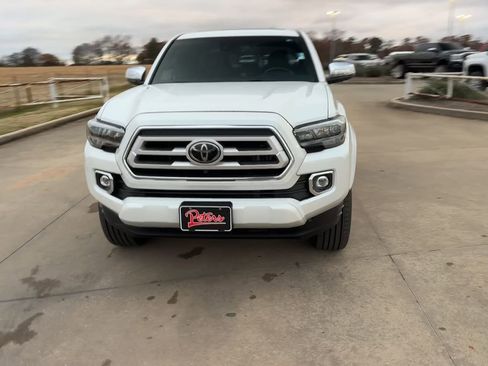 Used 2023 Toyota Tacoma Limited image 4