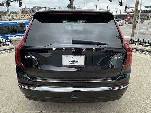New 2026 Volvo XC90 B6 Ultra w/ Protection Package Premier AWD/4WD image 9