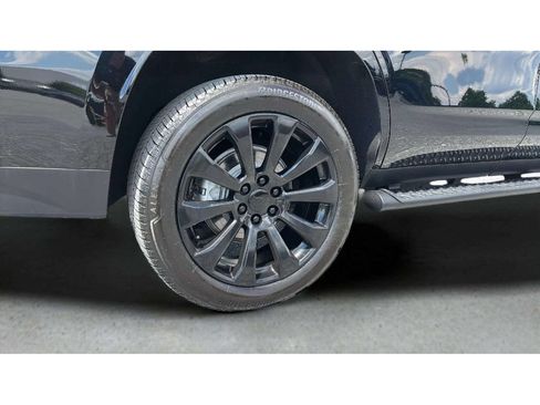Used 2021 Chevrolet Tahoe Z71 AWD/4WD image 26
